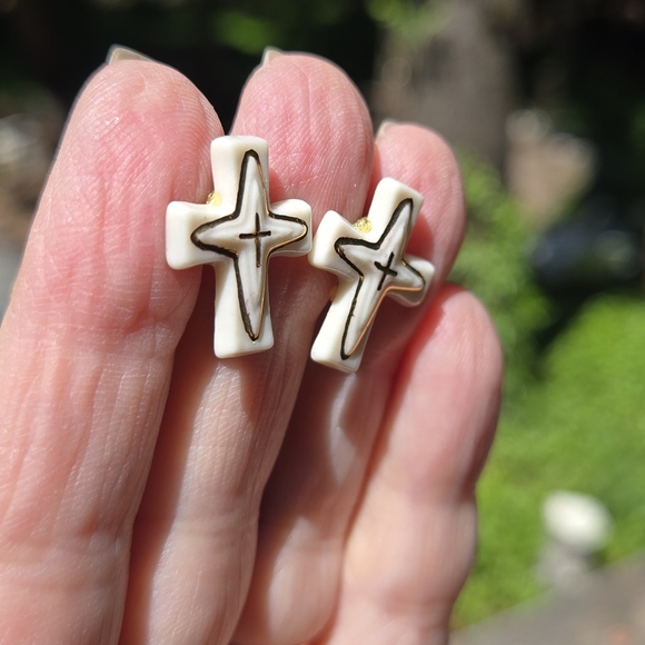 Vintage Porcelain & Gold Handmade Cross Earrings 1" - Picture 6 of 8